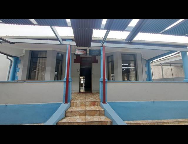 BUSINESS FOR SALE IN STAMFORD HILL